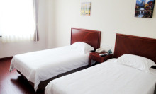 格林豪泰快捷酒店美團(tuán)專享 威海兩店通用住宿體驗(yàn)